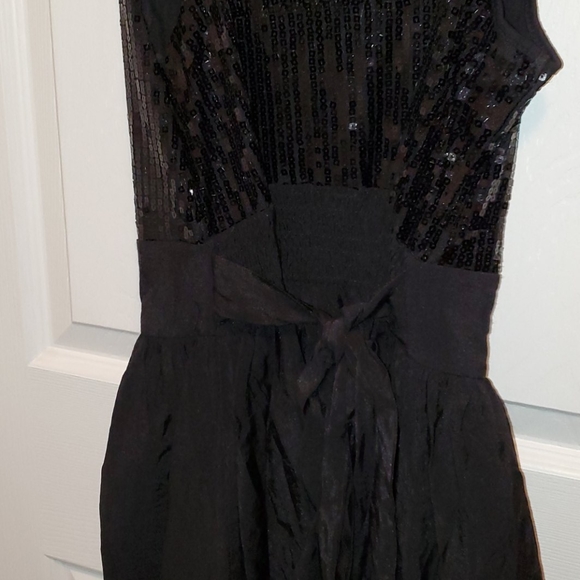 Cocktail Dress - Picture 4 of 4